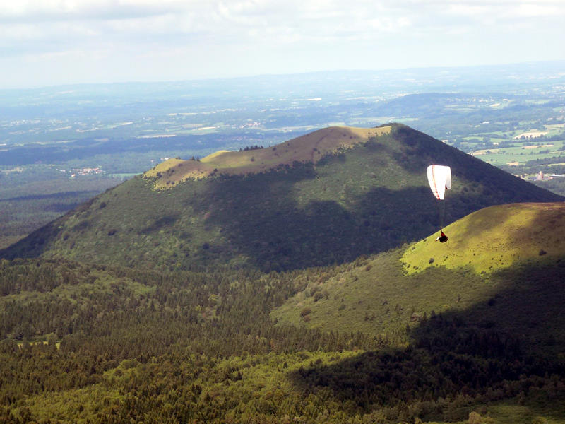 Parapente depuis le Puy de Dôme